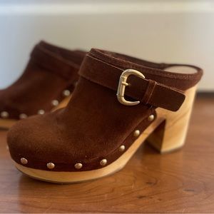 Steve Madden size 10 brown chunky wooden wedges
